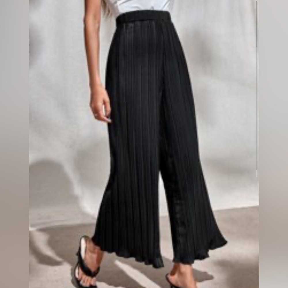 Black Wide Leg Plisse Pants